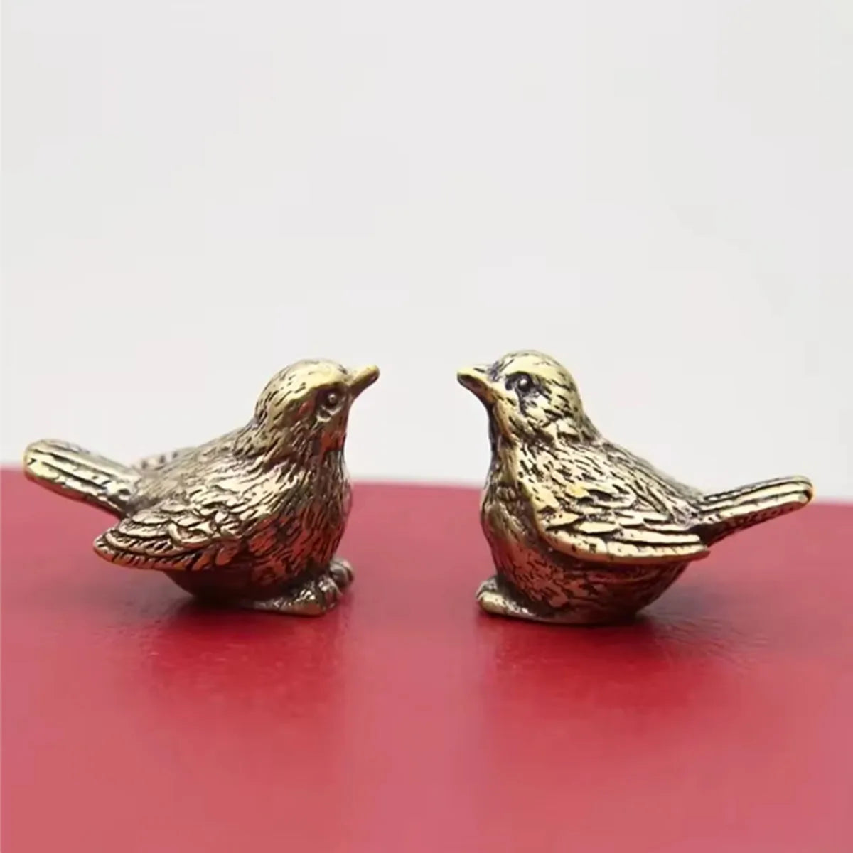 Nuevo tesoro en miniatura: Gorrión de latón – Colección Animalium Laton Art
