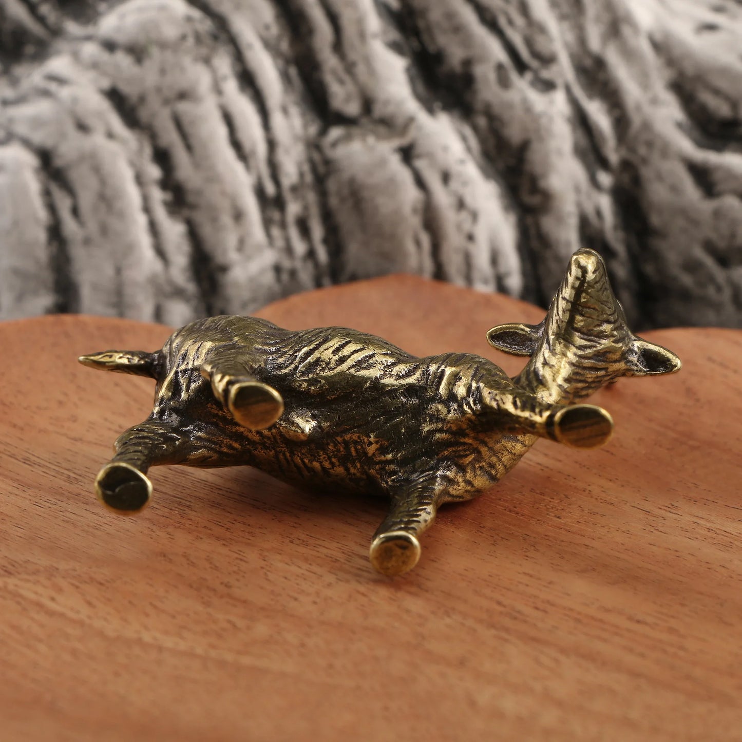 Cabra de Latón Ancestral – Miniatura Coleccionable de Animal Art