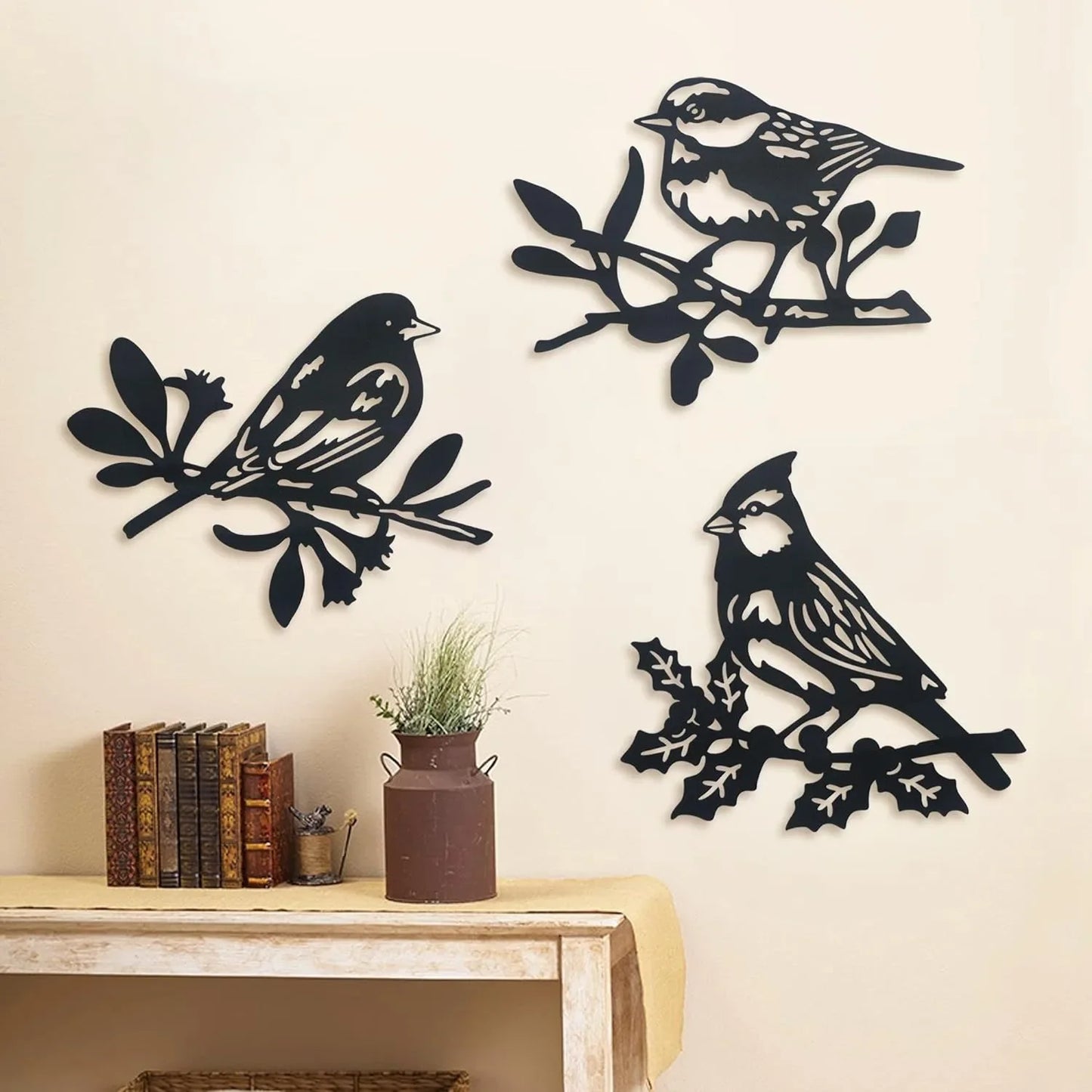 Aves de Metal en Relieve – Arte Decorativo para Interior