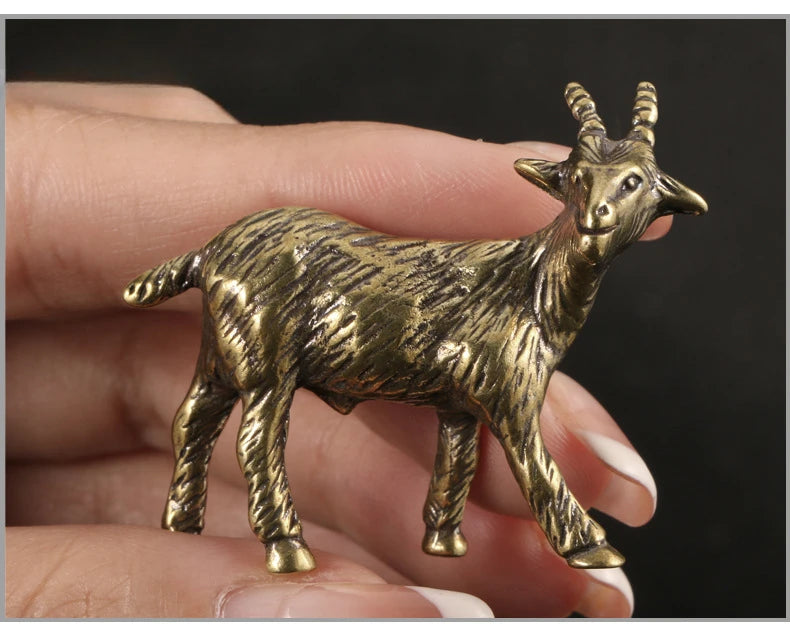 Cabra de Latón Ancestral – Miniatura Coleccionable de Animal Art