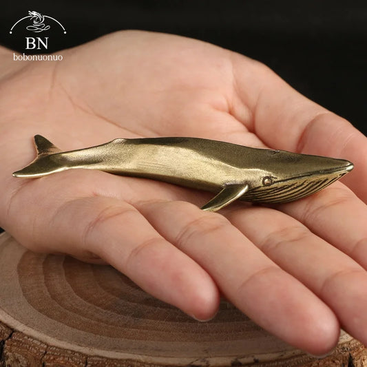 Ballena Azul de Latón Eterna – Miniatura Coleccionable de Animal Art